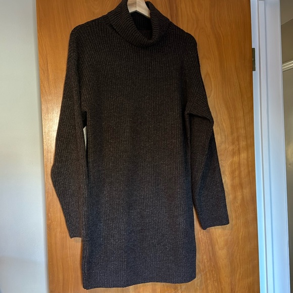 NWT turtleneck sweater dress - Picture 1 of 6